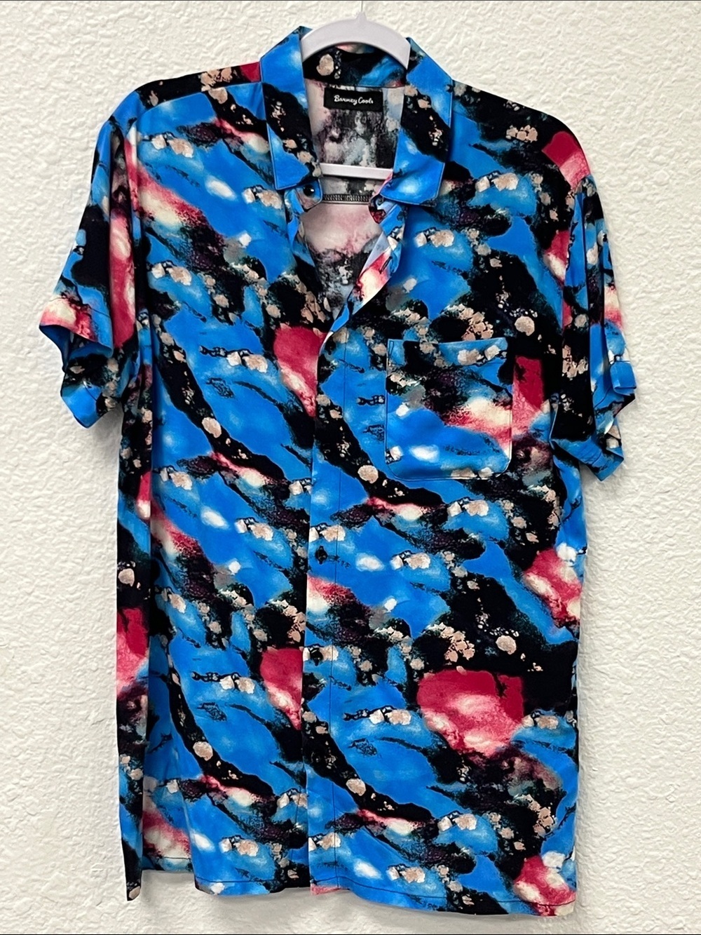 Barney Cools short sleeve button down shirt
-#1086